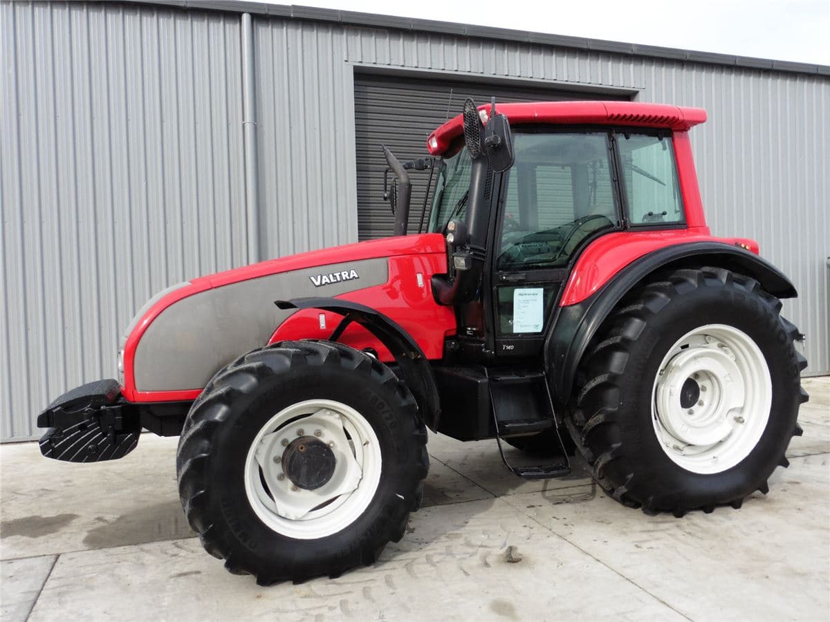 Valtra T140 