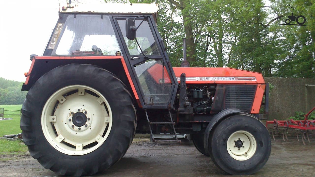 Zetor 8111 