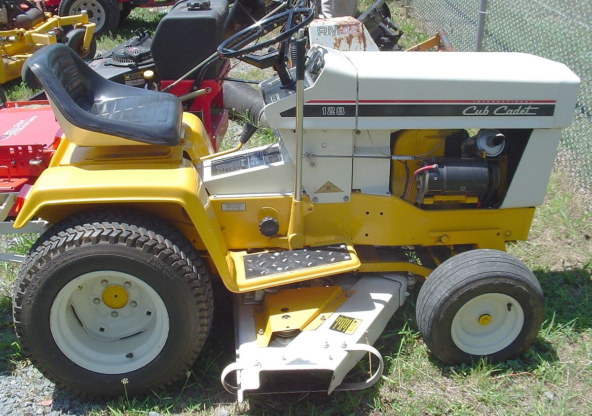 Cub Cadet 128