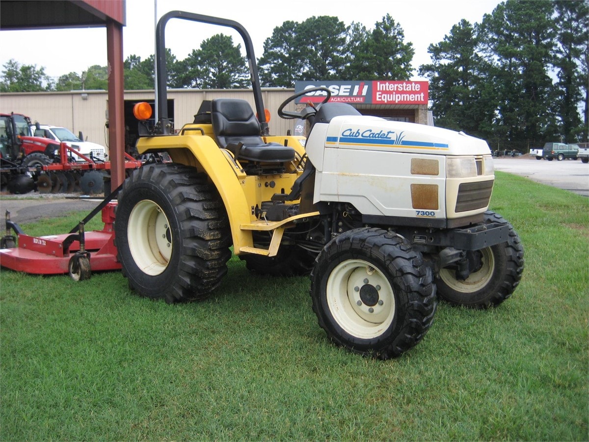 Cub Cadet 7300 