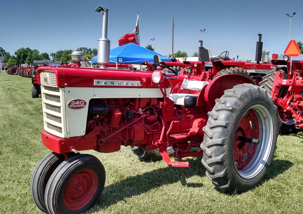 Farmall 340 