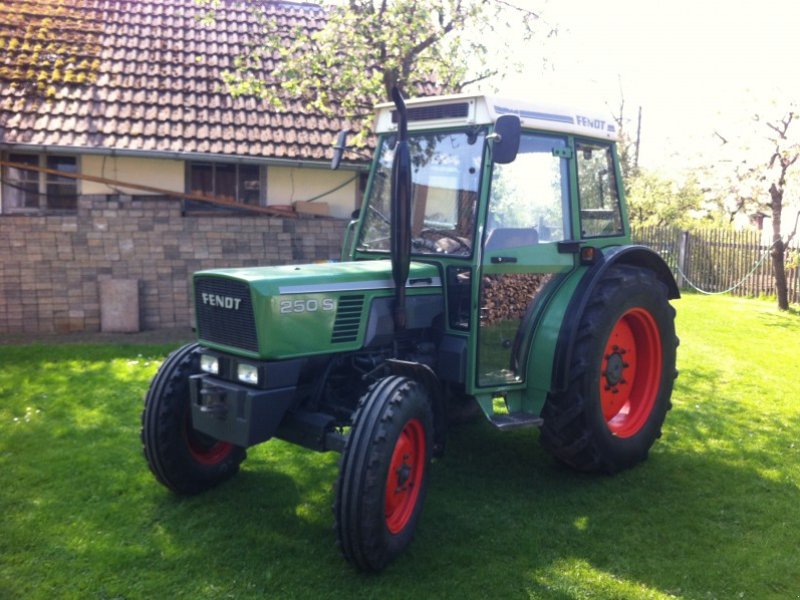 Fendt Farmer 250S 