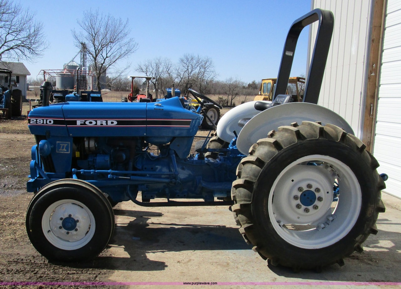 Ford 2910 