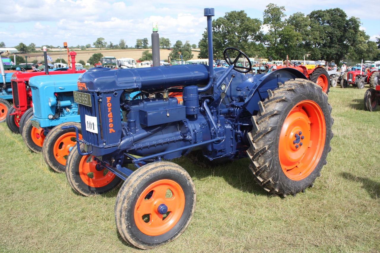 Fordson E27N Major 