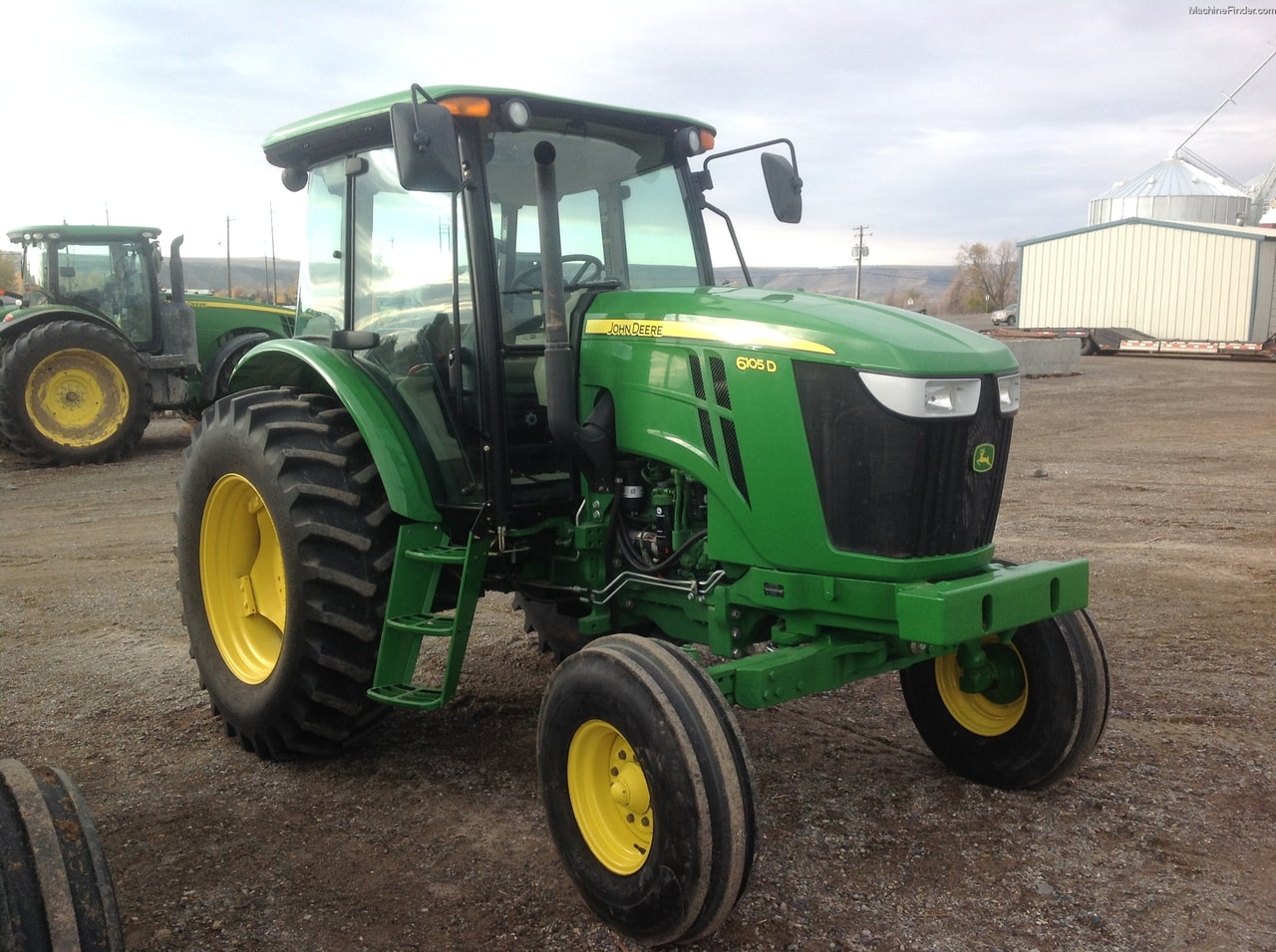 John Deere 6105D 