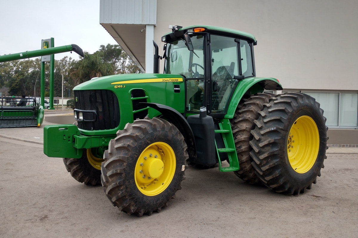 John Deere 6165J 