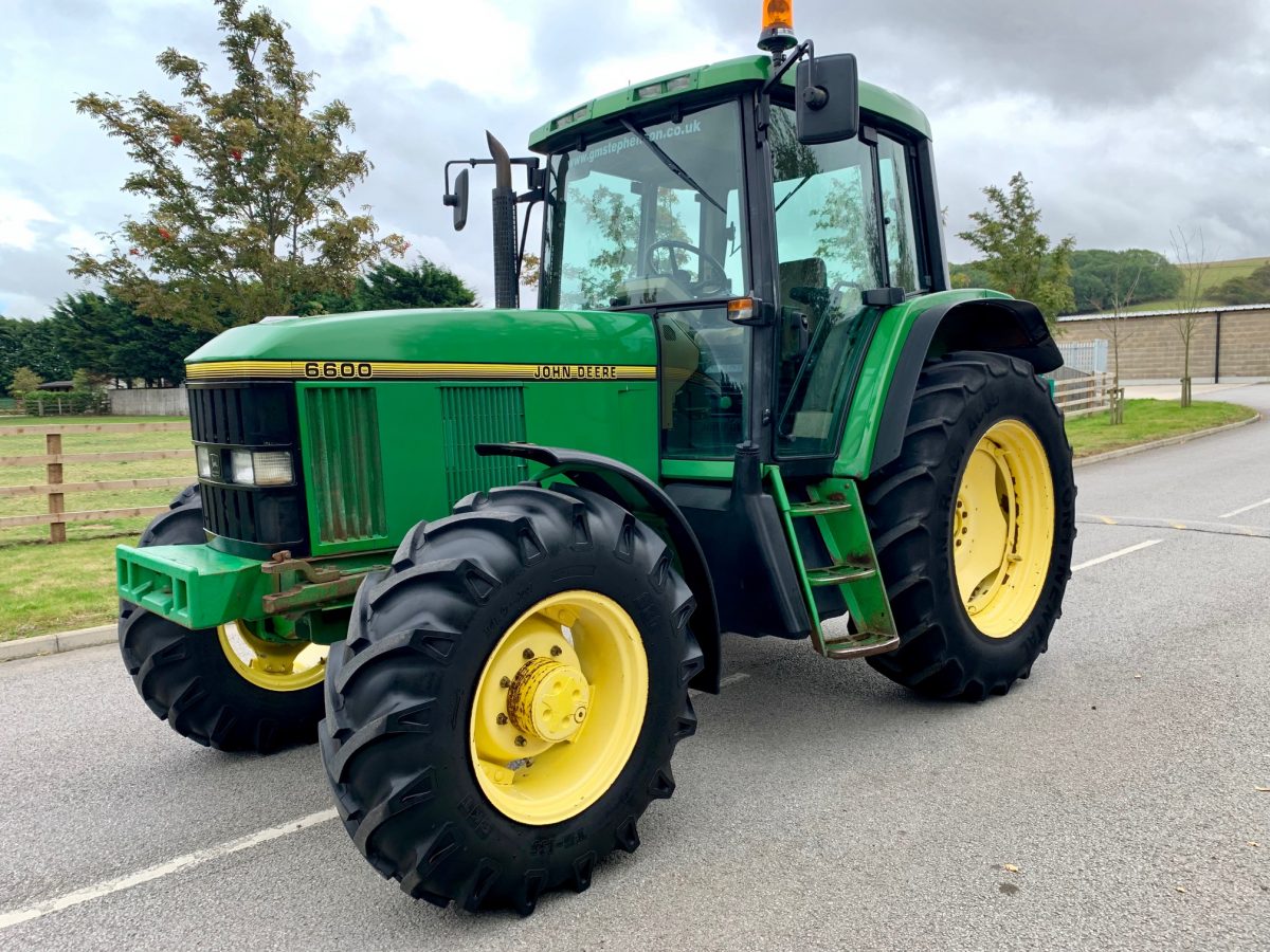 John Deere 6600 