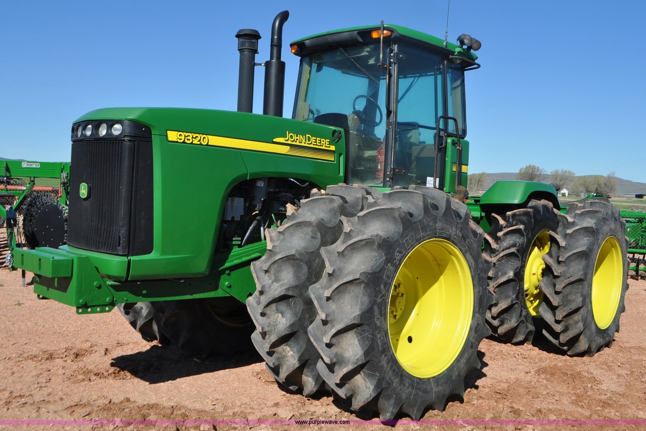 John Deere 9320 