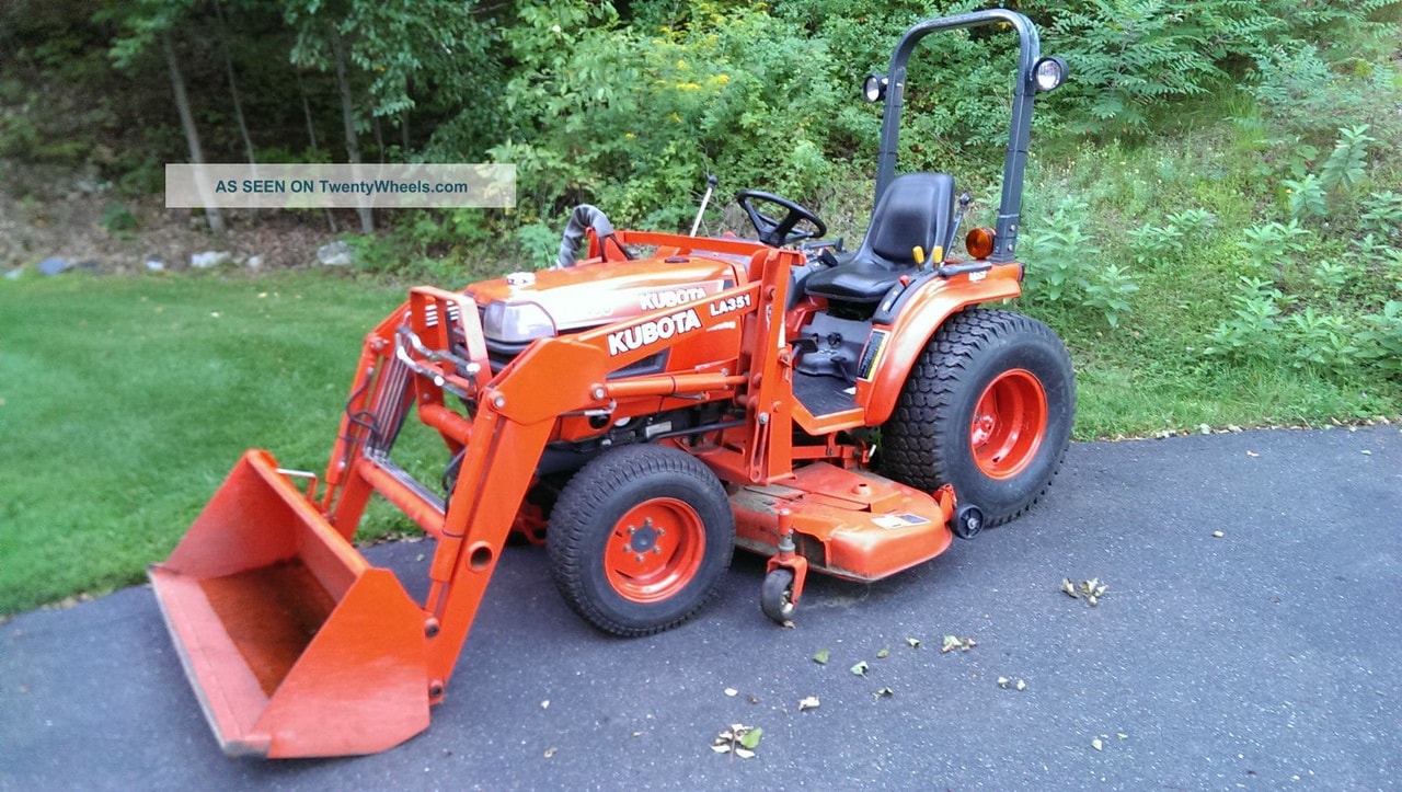 Kubota B2400 