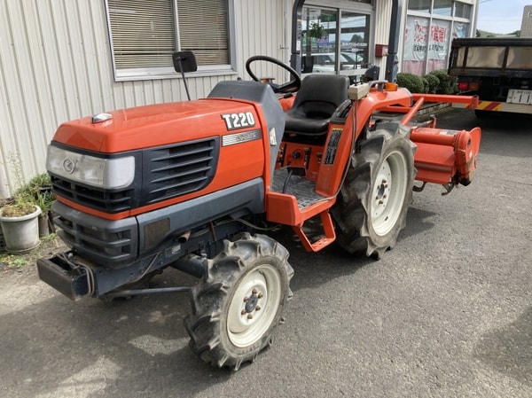 Kubota T220 