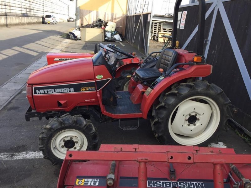 Mitsubishi MT305 