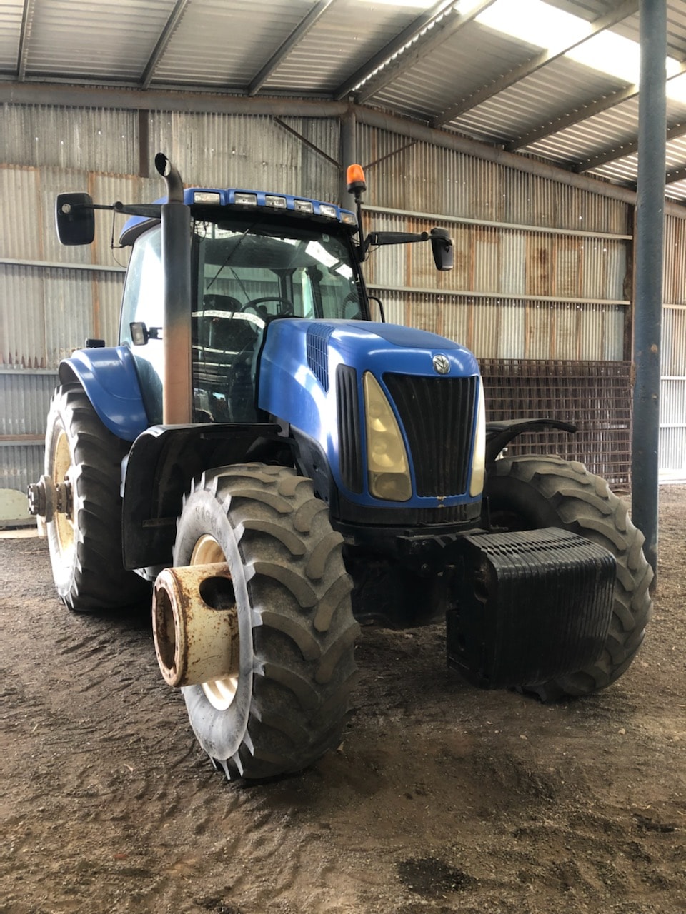 New Holland TG255 