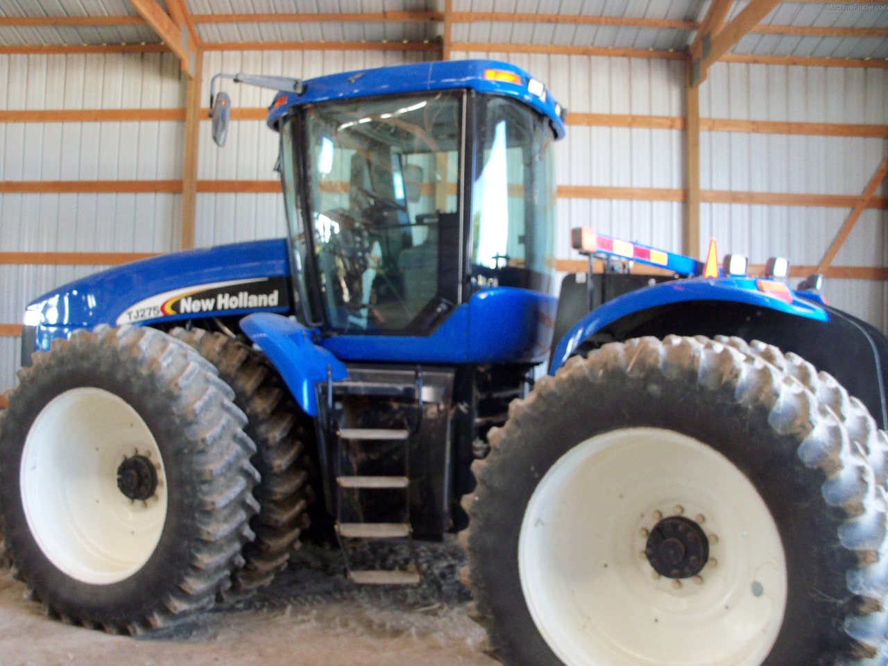 New Holland TJ275 