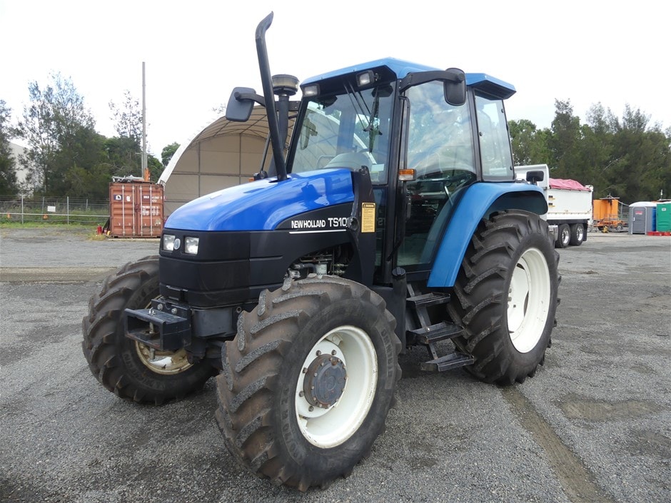 New Holland TS100 