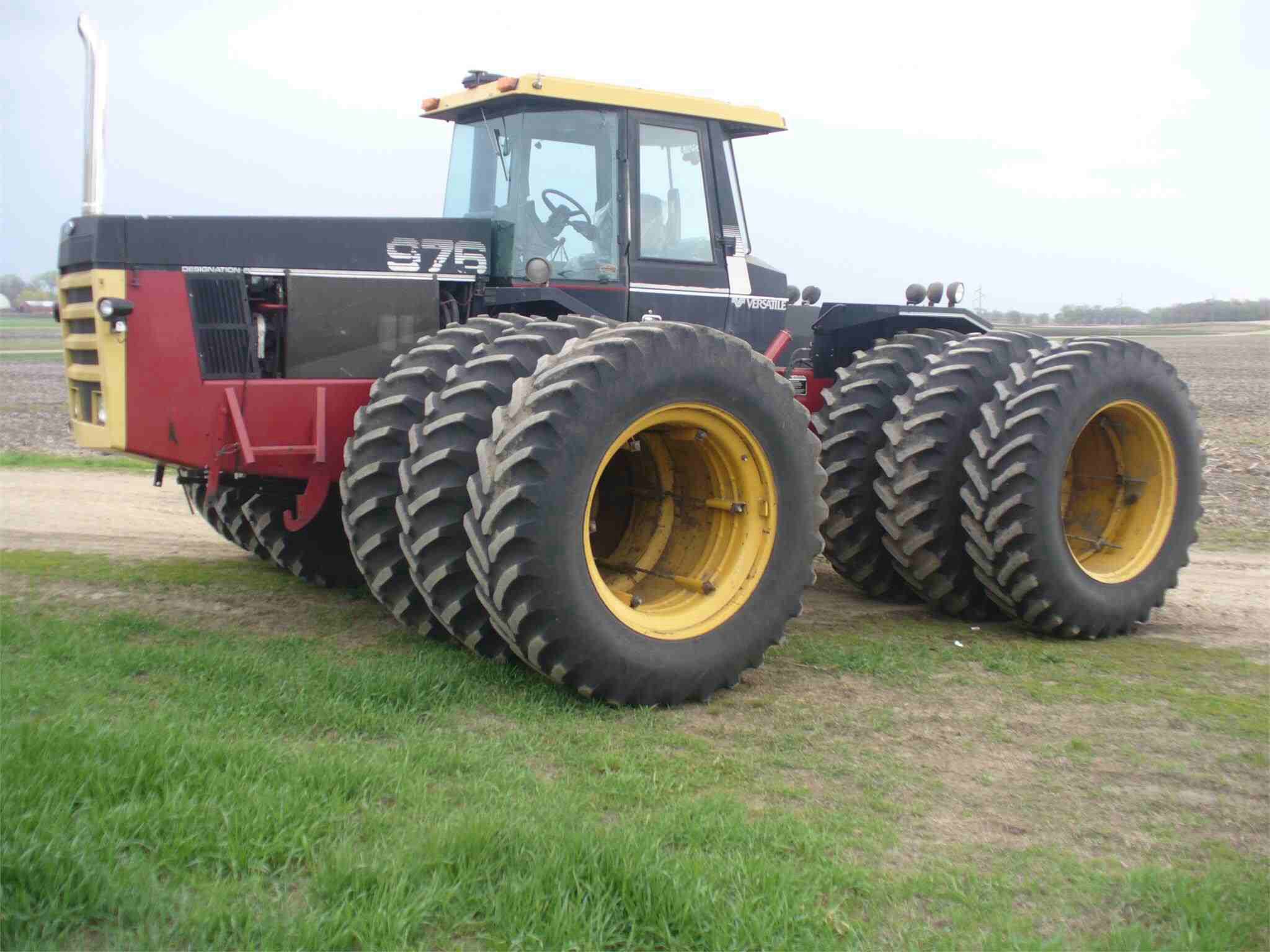 Versatile 976 