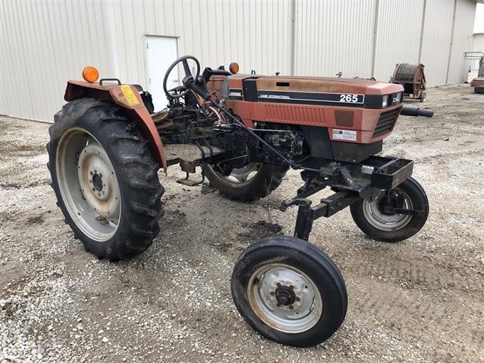 CaseIH 265