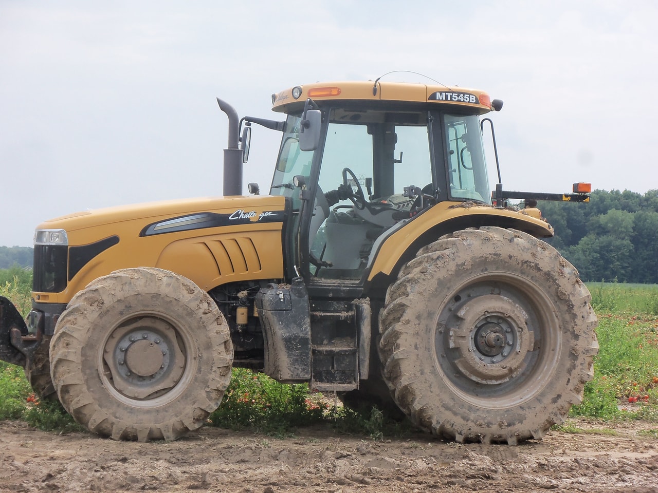 Challenger MT545B