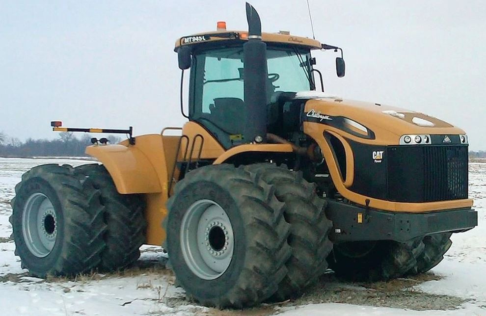 Challenger MT945C