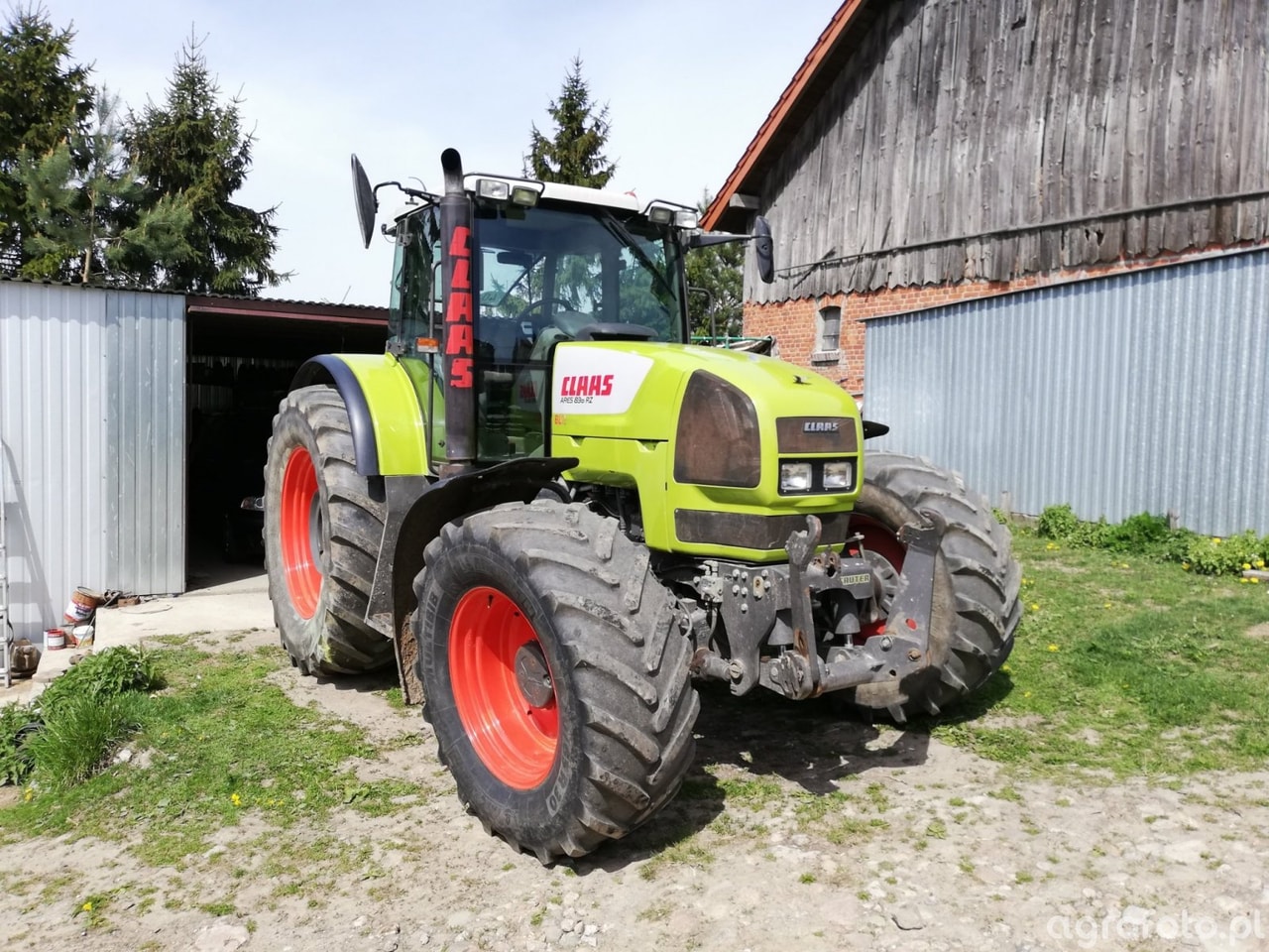 Claas Ares 546
