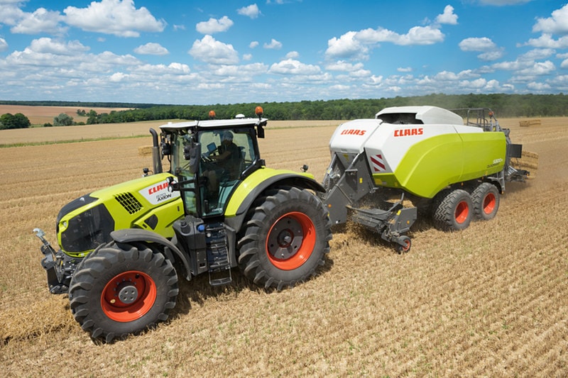 Claas Axion 810