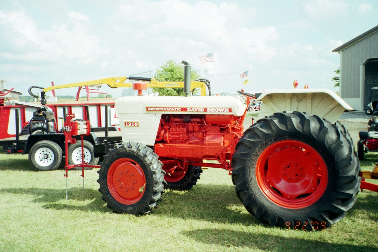 David Brown 895