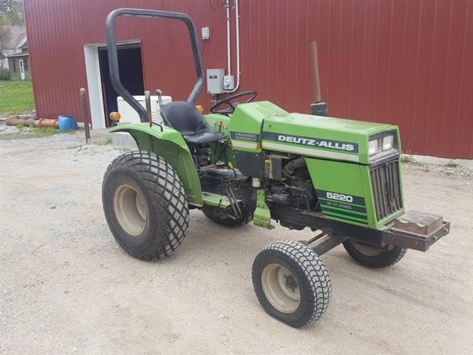 Deutz-Allis 5220