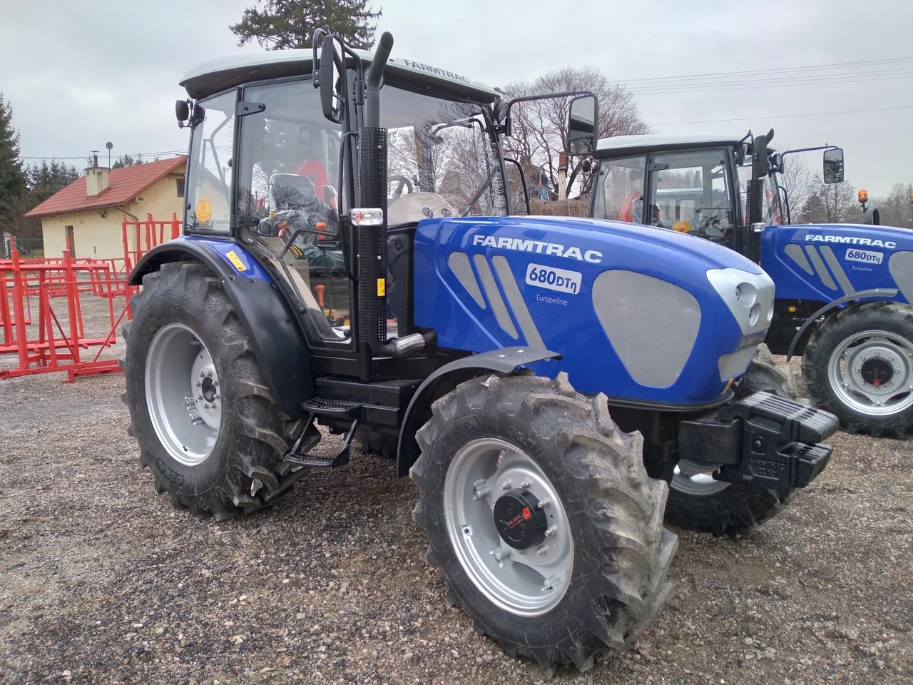 Farmtrac 680