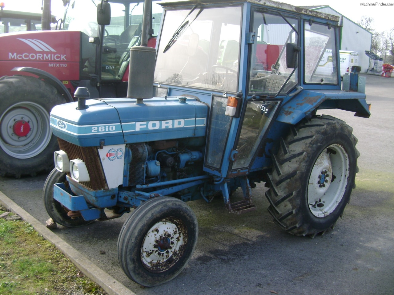 Ford 2610
