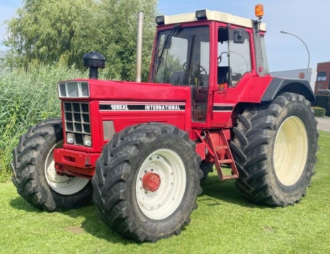 International Harvester 1255