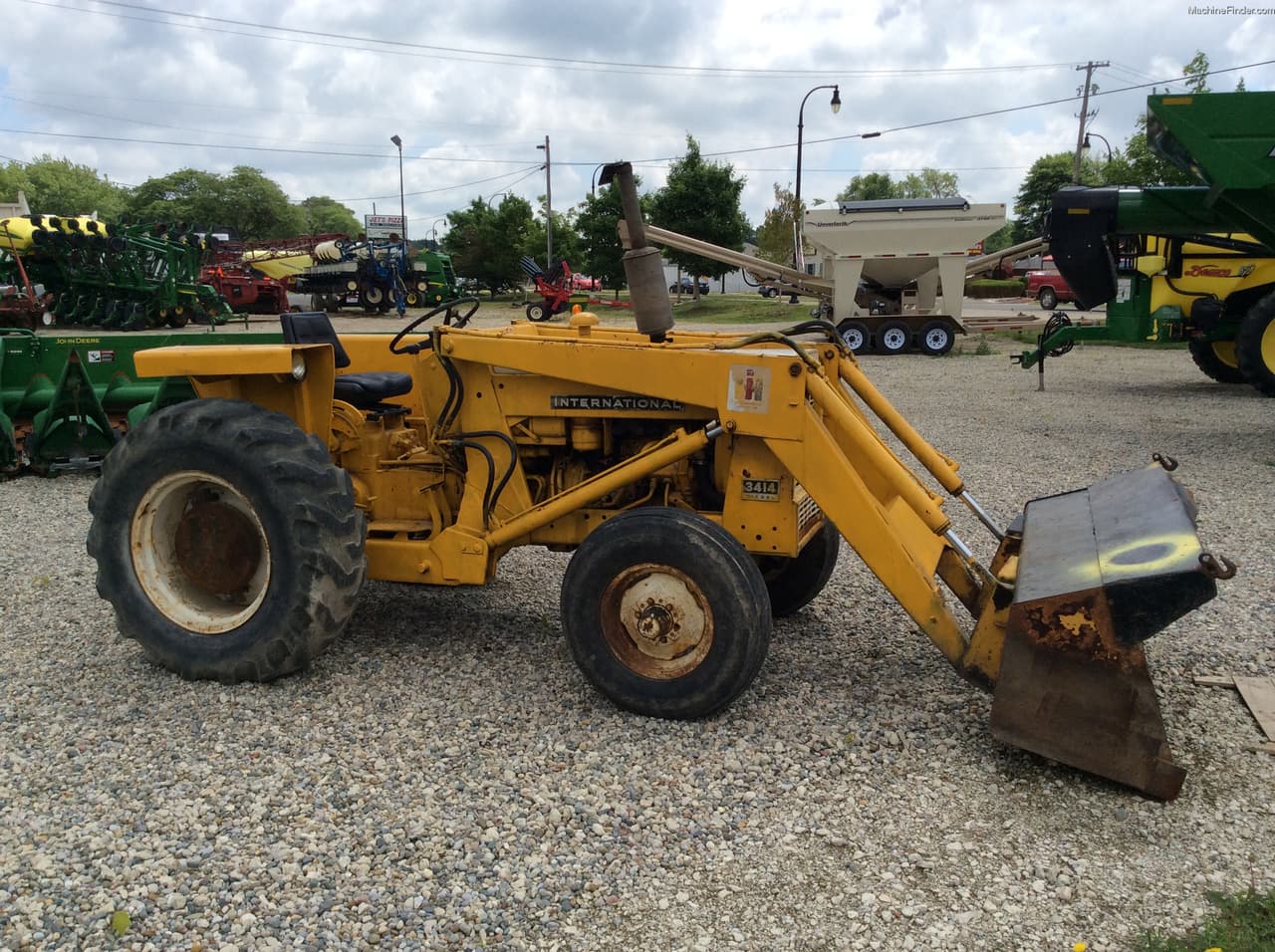 International Harvester 3414