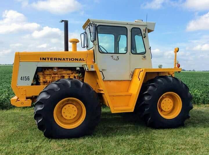 International Harvester 4156