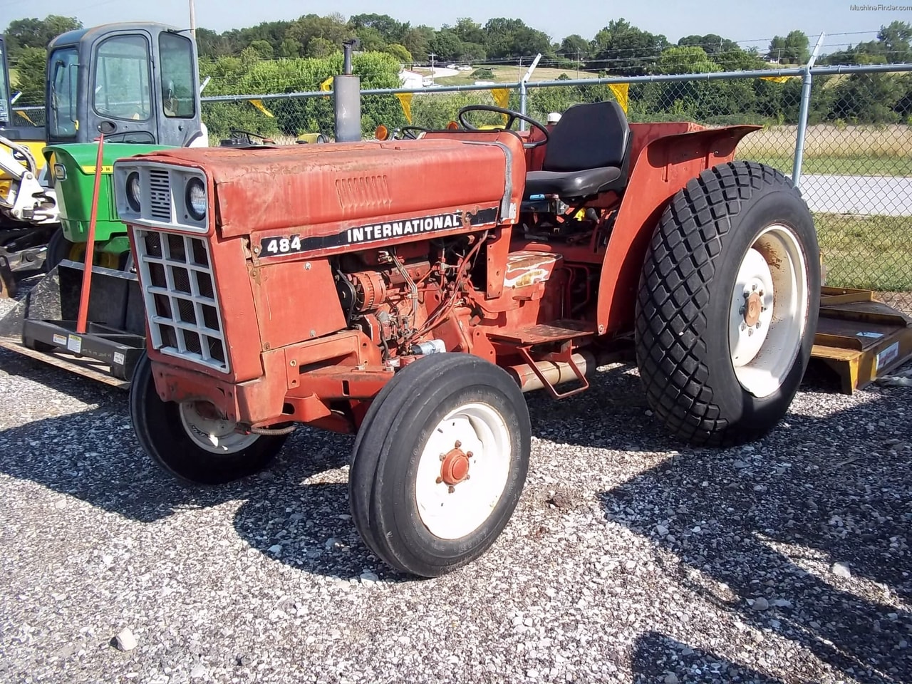 International Harvester 484