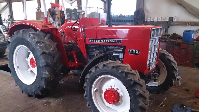 International Harvester 553