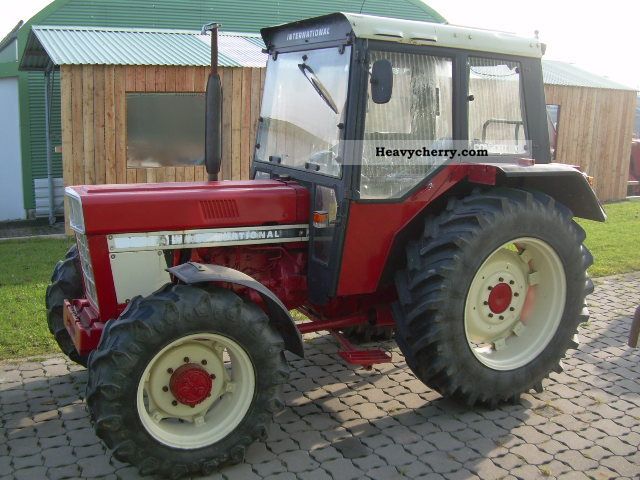 International Harvester 743