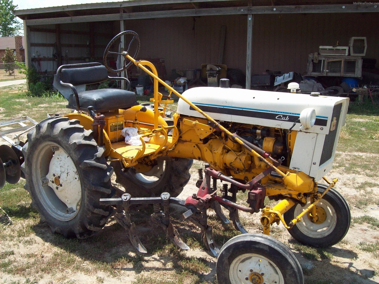 International Harvester Cub