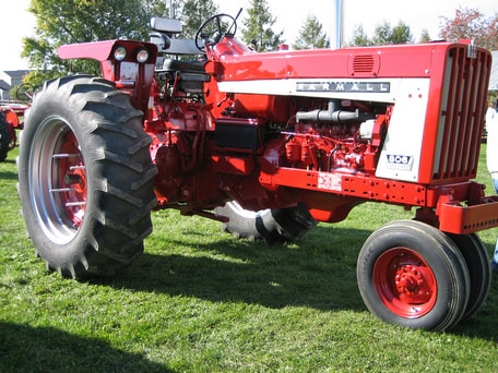 International Harvester D-326