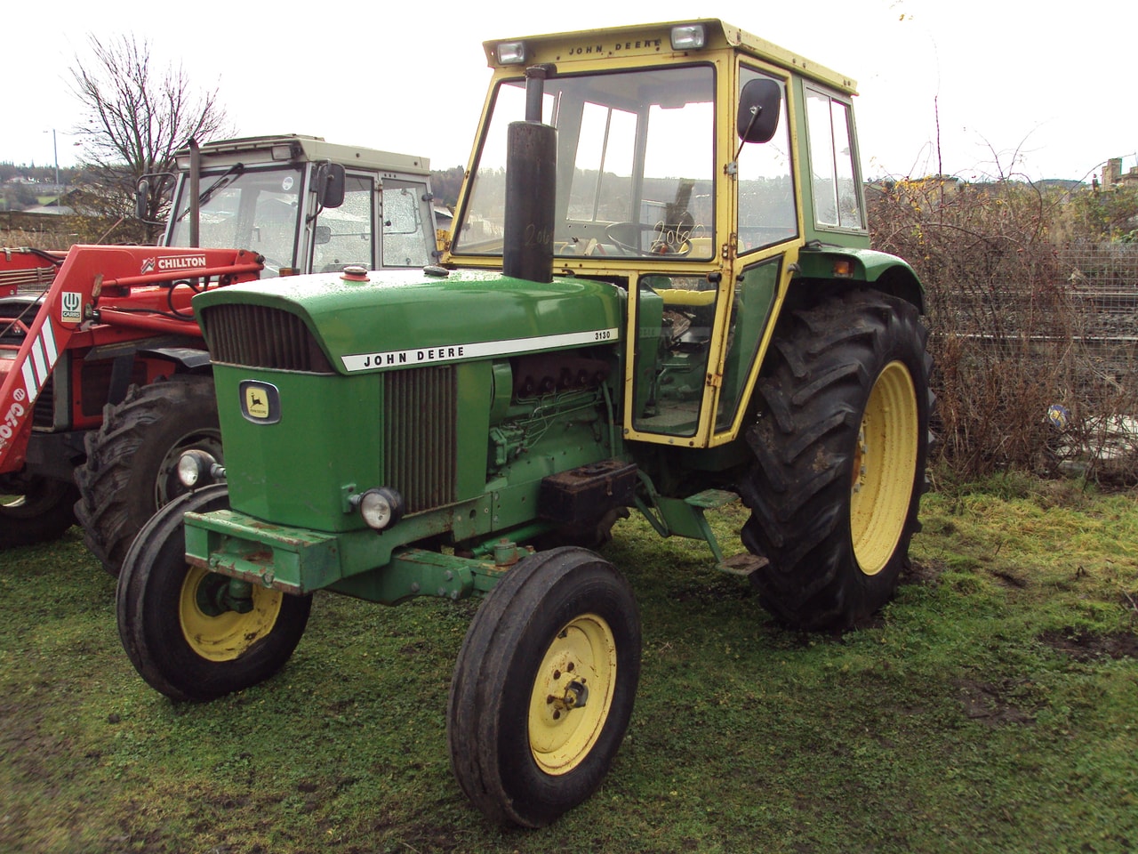 John Deere 3130