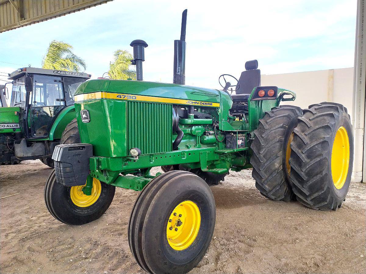 John Deere 4730