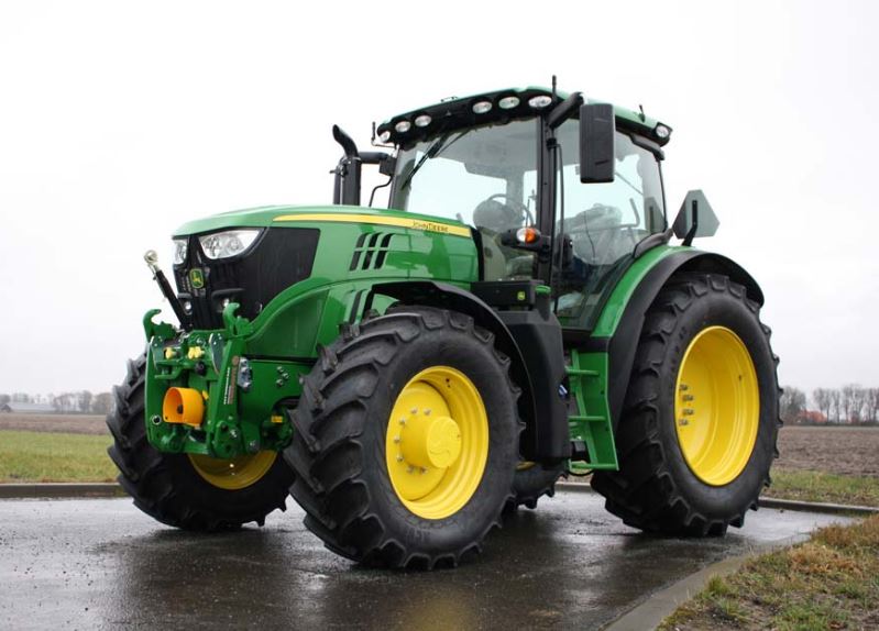 John Deere 6R 110