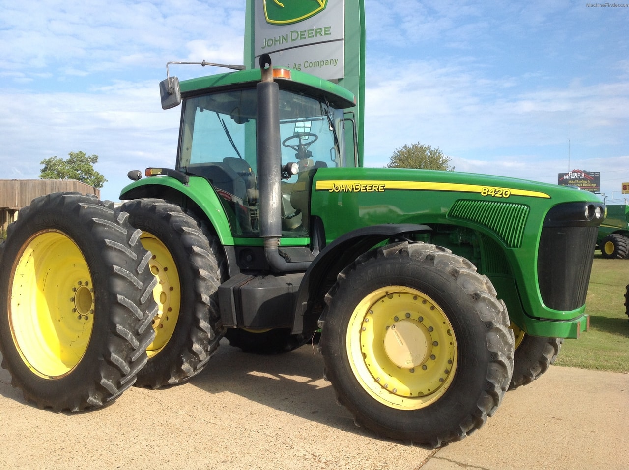 John Deere 8420