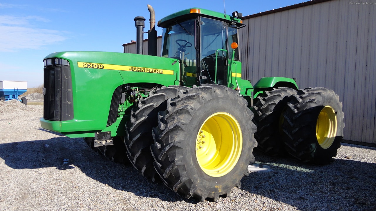 John Deere 9300