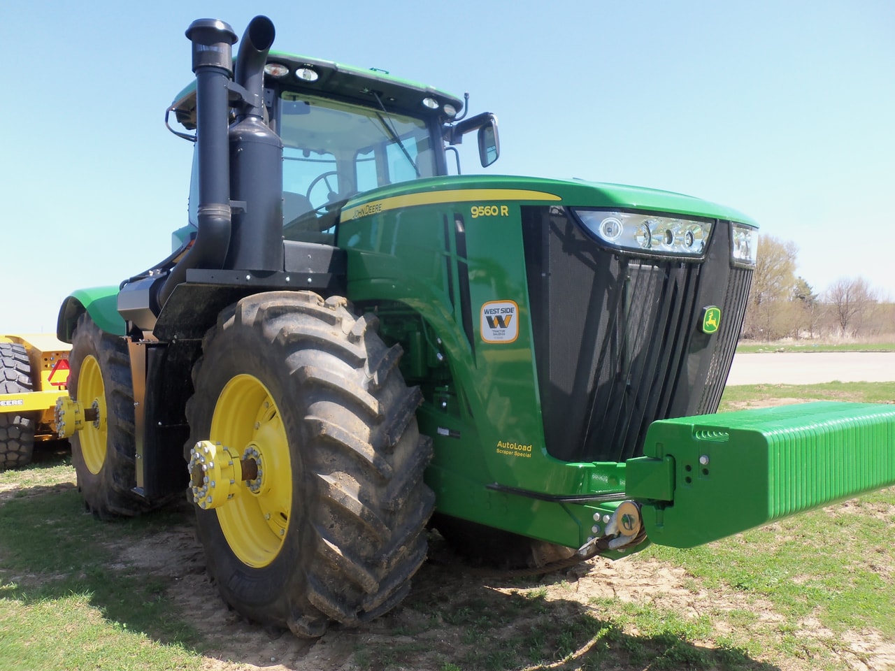 John Deere 9560R Scraper Special