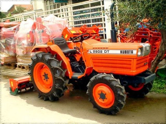 Kubota L2802