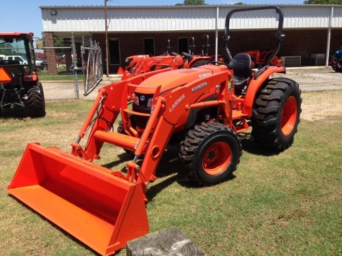Kubota L3301-HST