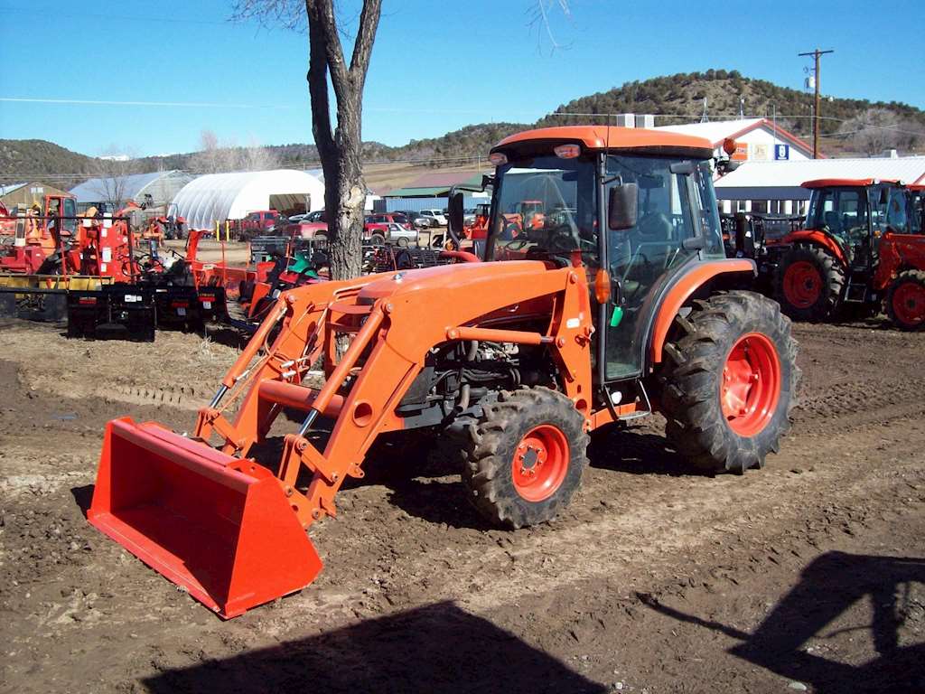 Kubota L5740HST