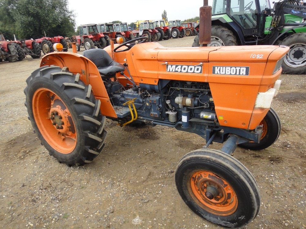 Kubota M4000