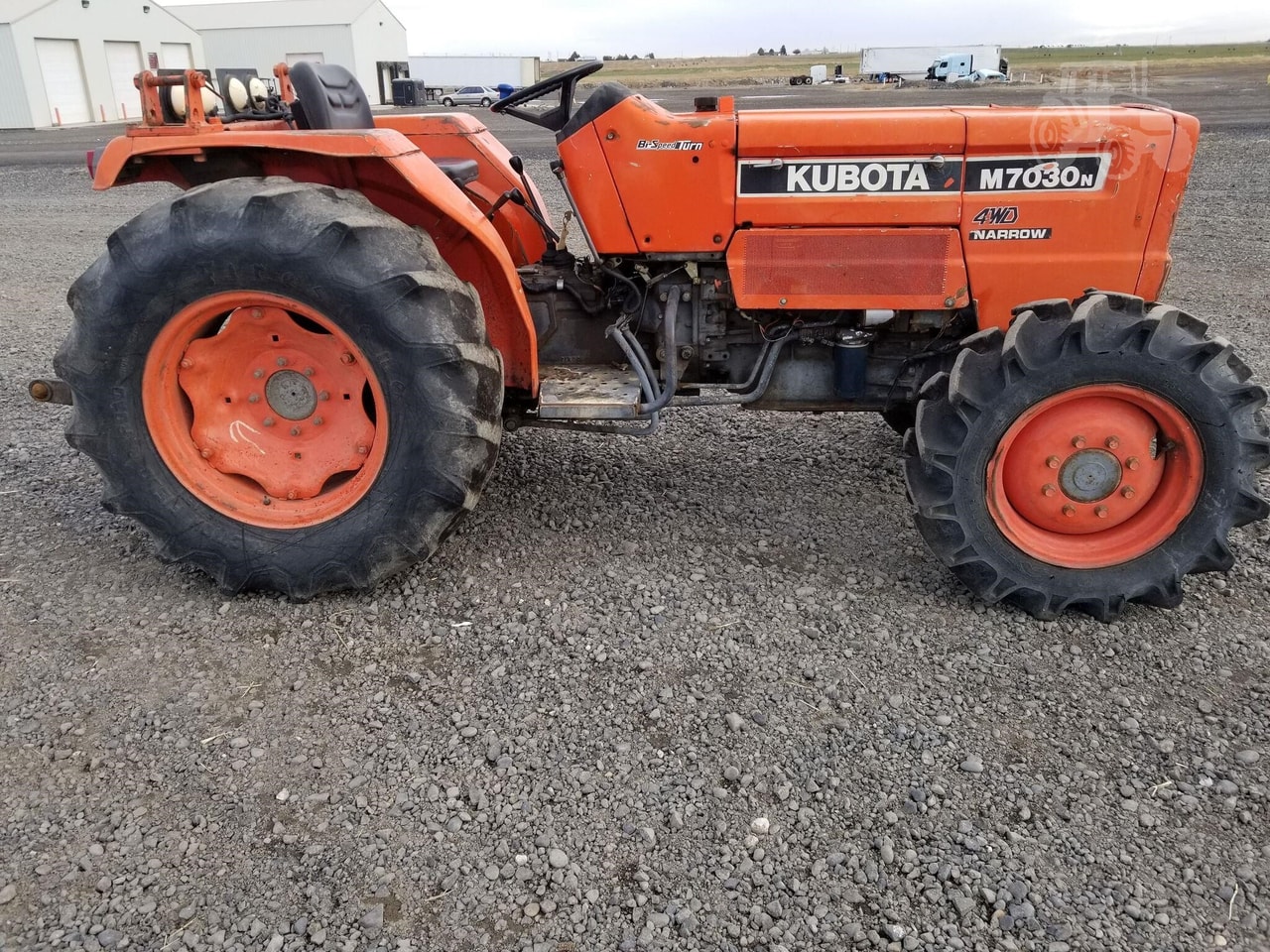 Kubota M7030