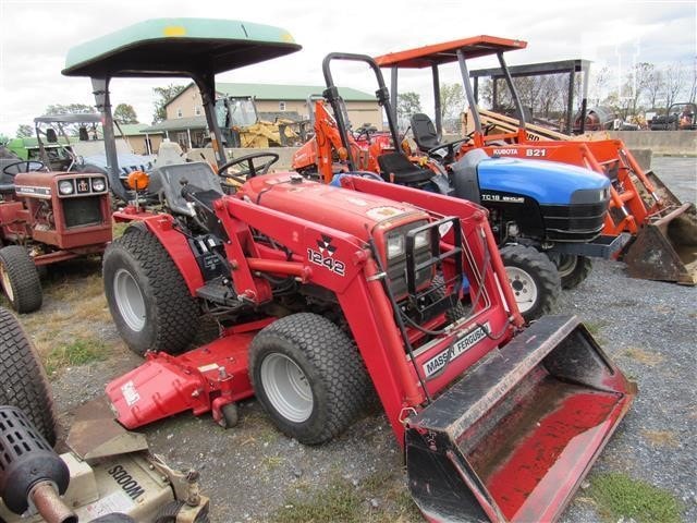 Massey Ferguson 1225