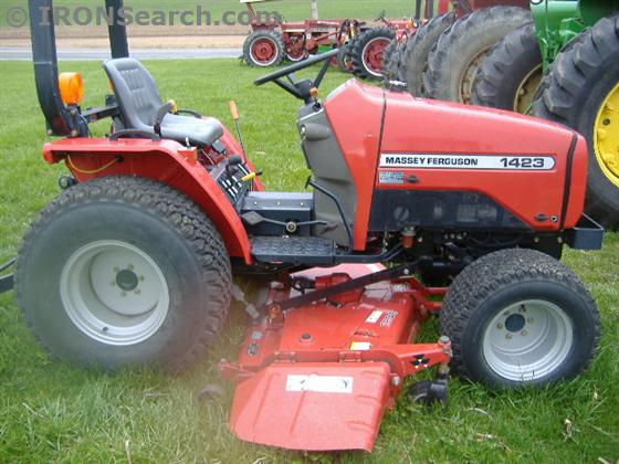 Massey Ferguson 1417