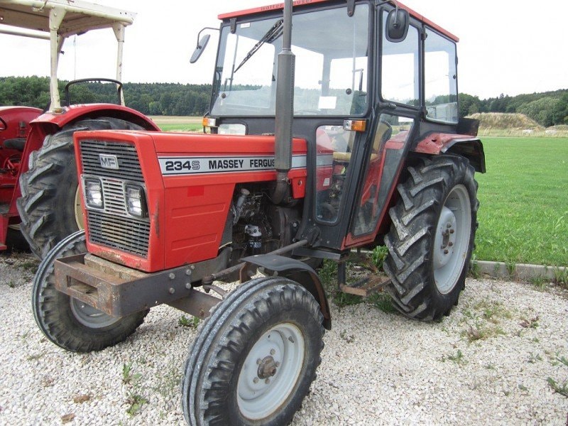 Massey Ferguson 234S